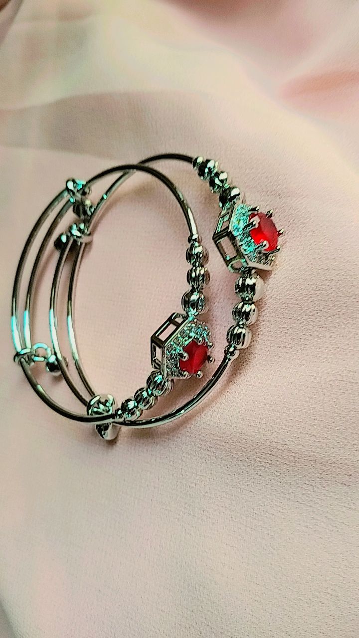 bangle bracelet