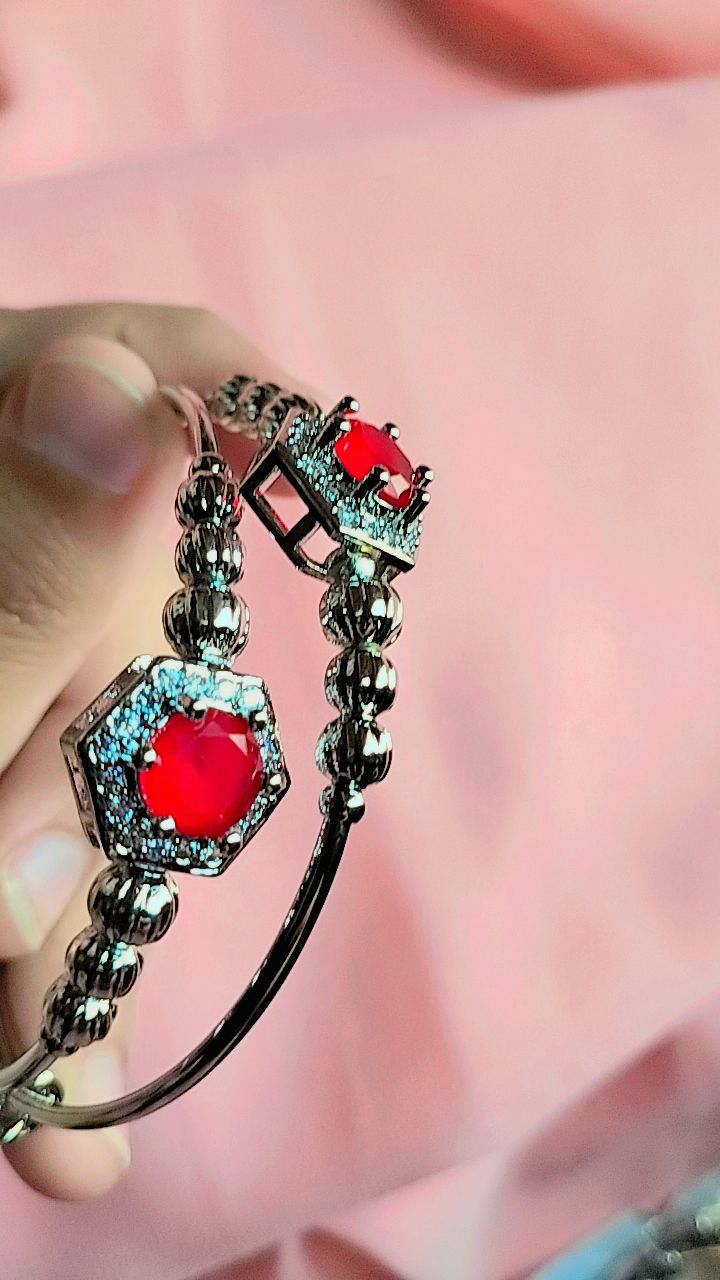 bangle bracelet