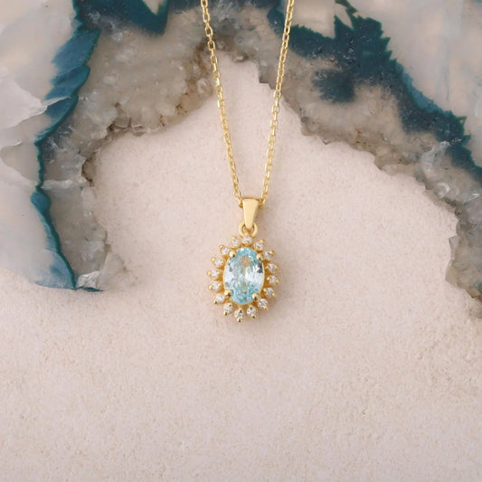 cluster jwellary set with necklace and earrings
