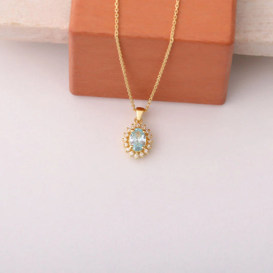 cluster jwellary set with necklace and earrings